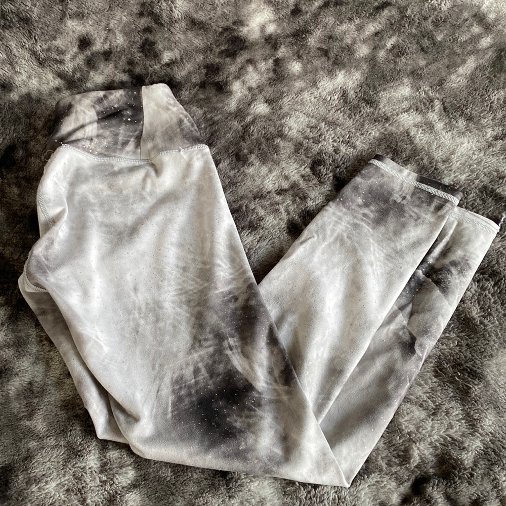 Calia by Carrie Underwood Cropped Leggings Grey/White/Gold XS